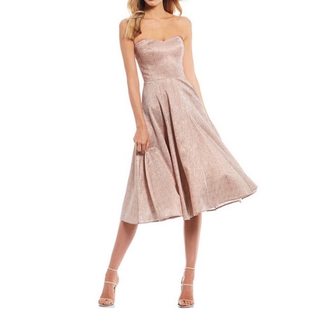 Dress the Population Strapless Shimmer Midi Dress in Rose Gold